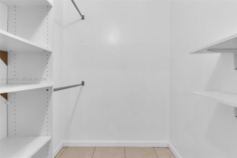 Купить виллу или дом в Майами, Флорида 3 спальни, 136.29м2, № 1997768 - фото 20