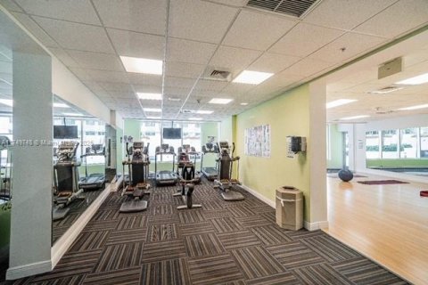 Купить кондоминиум в Майами, Флорида 1 спальня, 76.64м2, № 2053429 - фото 24