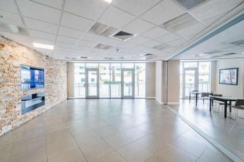 Купить кондоминиум в Майами, Флорида 1 спальня, 76.64м2, № 2053429 - фото 25