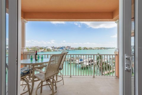 Condominio en venta en Clearwater, Florida, 3 dormitorios, 167.5 m2 № 1618632 - foto 1