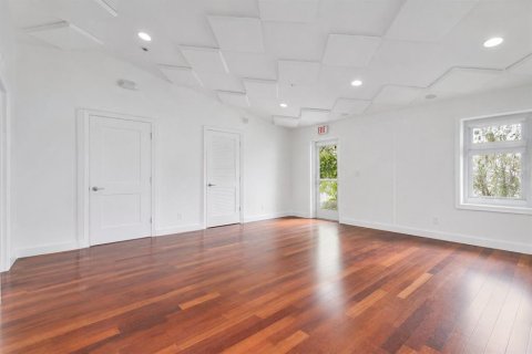 Propiedad comercial en venta en Orlando, Florida, 69.12 m2 № 2210681 - foto 5