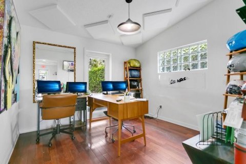 Propiedad comercial en venta en Orlando, Florida, 69.12 m2 № 2210681 - foto 8