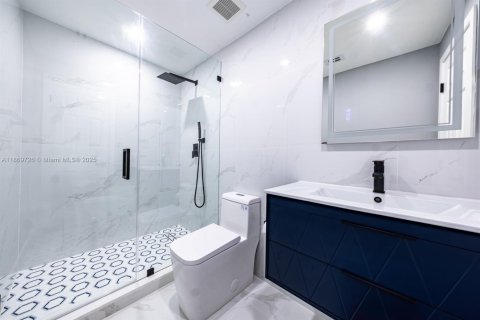 Villa ou maison à vendre à North Miami, Floride: 4 chambres, 124.49 m2 № 1923378 - photo 12