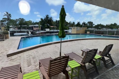 Condo in North Miami, Florida, 1 bedroom  № 1857166 - photo 20