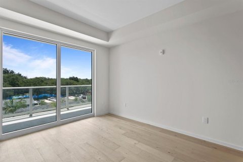 Снять в аренду кондоминиум в Клируотер, Флорида 3 комнаты, 169.08м2, № 1805607 - фото 24