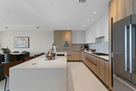 Снять в аренду кондоминиум в Клируотер, Флорида 3 комнаты, 169.08м2, № 1805607 - фото 7