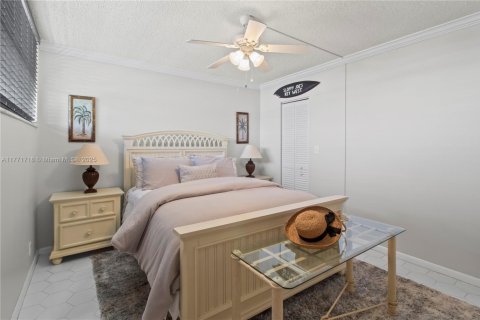 Condo in Fort Lauderdale, Florida, 2 bedrooms  № 1864189 - photo 16