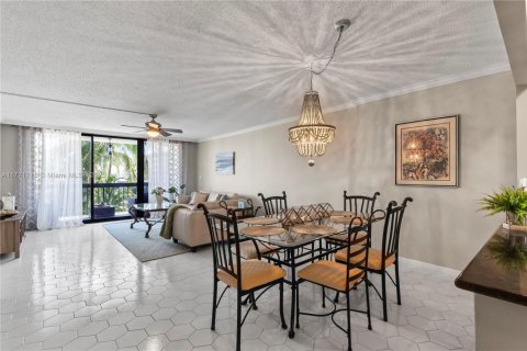 Condo in Fort Lauderdale, Florida, 2 bedrooms  № 1864189 - photo 9