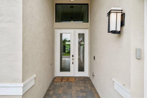Купить виллу или дом в Бойнтон-Бич, Флорида 7 комнат, 250.74м2, № 2251521 - фото 3