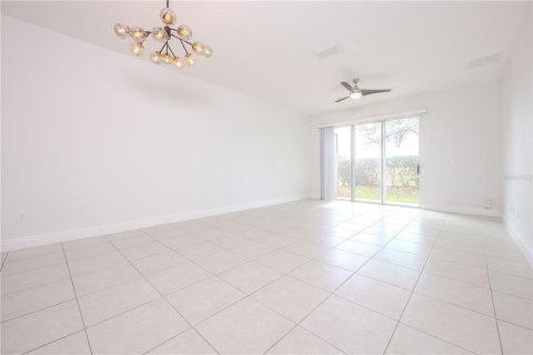 Adosado en venta en Orlando, Florida, 4 dormitorios, 202.9 m2 № 1518761 - foto 12