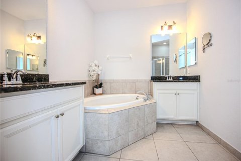 Adosado en venta en Orlando, Florida, 4 dormitorios, 202.9 m2 № 1518761 - foto 14
