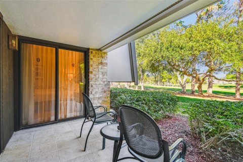 Condo in Palm Harbor, Florida, 1 bedroom  № 2121390 - photo 29