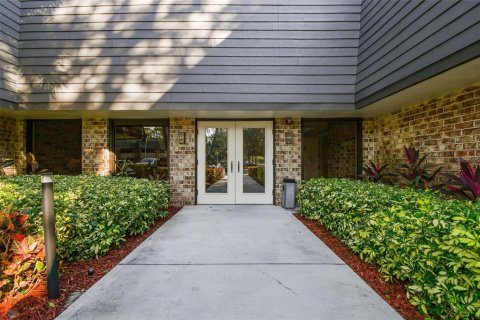 Condo in Palm Harbor, Florida, 1 bedroom  № 2121390 - photo 2