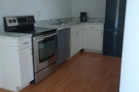 Copropriété à vendre à Sunrise, Floride: 1 chambre, 54.81 m2 № 1707882 - photo 4