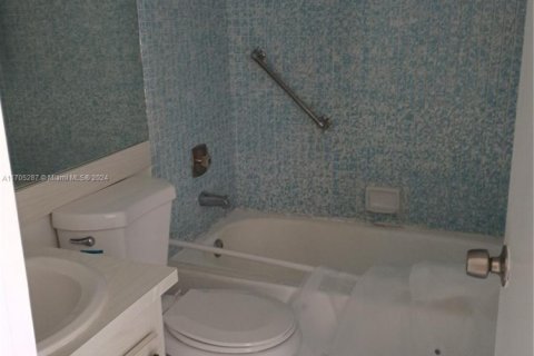 Copropriété à vendre à Sunrise, Floride: 1 chambre, 54.81 m2 № 1707882 - photo 8