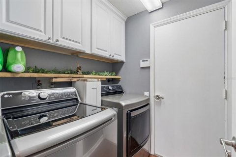 Купить виллу или дом в Уэсли-Чепел, Флорида 10 комнат, 196.4м2, № 2096607 - фото 25