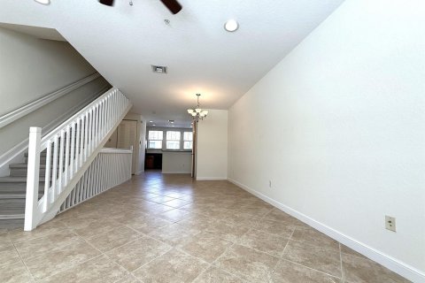 Townhouse in West Palm Beach, Florida 2 bedrooms, 134.52 sq.m. № 2400020 - photo 8