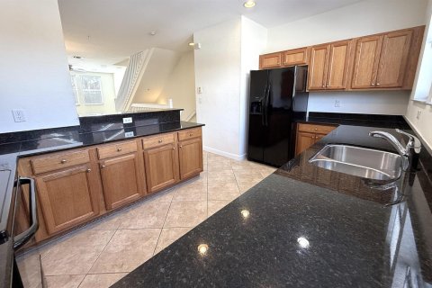 Townhouse in West Palm Beach, Florida 2 bedrooms, 134.52 sq.m. № 2400020 - photo 10