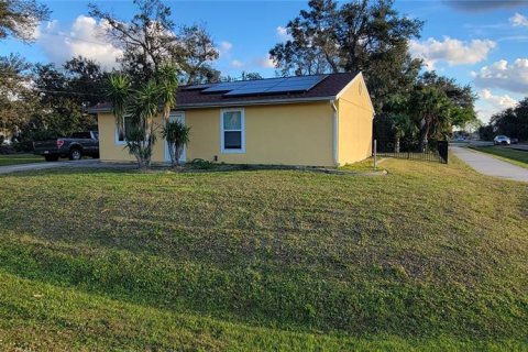 Casa en venta en Port Charlotte, Florida, 2 dormitorios, 91.79 m2 № 1218080 - foto 12