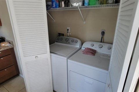 Casa en venta en Port Charlotte, Florida, 2 dormitorios, 91.79 m2 № 1218080 - foto 18