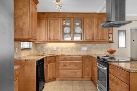 House in Saint Petersburg, Florida 2 bedrooms, 97.55 sq.m. № 2132695 - photo 7