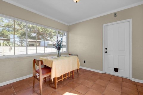House in Saint Petersburg, Florida 2 bedrooms, 97.55 sq.m. № 2132695 - photo 14