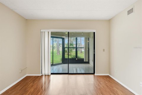 Copropriété à vendre à Oldsmar, Floride: 2 chambres, 85.84 m2 № 2227137 - photo 11