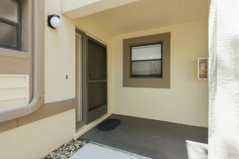 Copropriété à vendre à Oldsmar, Floride: 2 chambres, 85.84 m2 № 2227137 - photo 3