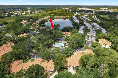 Copropriété à vendre à Oldsmar, Floride: 2 chambres, 85.84 m2 № 2227137 - photo 2