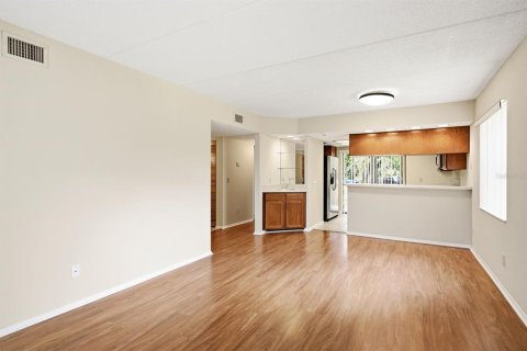Copropriété à vendre à Oldsmar, Floride: 2 chambres, 85.84 m2 № 2227137 - photo 12
