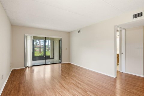 Copropriété à vendre à Oldsmar, Floride: 2 chambres, 85.84 m2 № 2227137 - photo 9