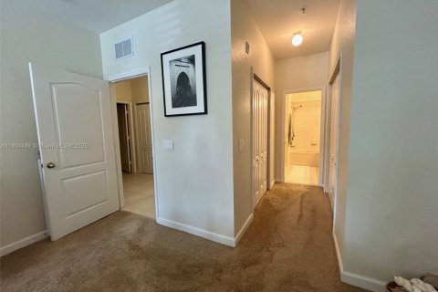 Condo in Royal Palm Beach, Florida, 3 bedrooms  № 1888932 - photo 24