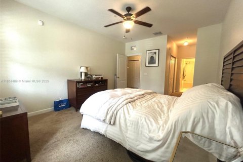 Condo in Royal Palm Beach, Florida, 3 bedrooms  № 1888932 - photo 23