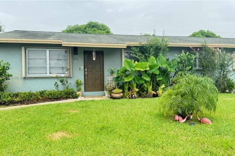Villa ou maison à vendre à Miramar, Floride: 3 chambres, 115.94 m2 № 1838728 - photo 1