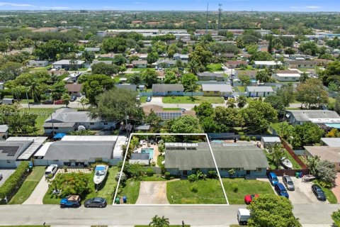 Villa ou maison à vendre à Miramar, Floride: 3 chambres, 115.94 m2 № 1838728 - photo 26