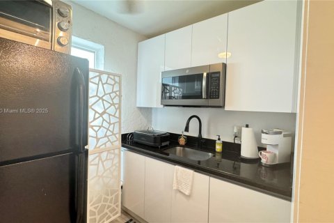 Villa ou maison à vendre à Miramar, Floride: 3 chambres, 115.94 m2 № 1838728 - photo 14