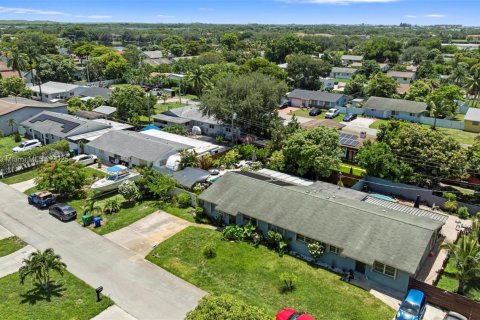 Villa ou maison à vendre à Miramar, Floride: 3 chambres, 115.94 m2 № 1838728 - photo 27