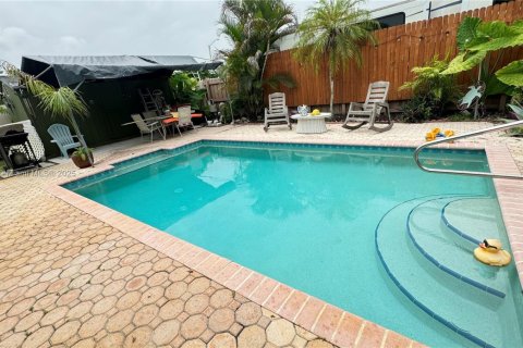 Villa ou maison à vendre à Miramar, Floride: 3 chambres, 115.94 m2 № 1838728 - photo 17