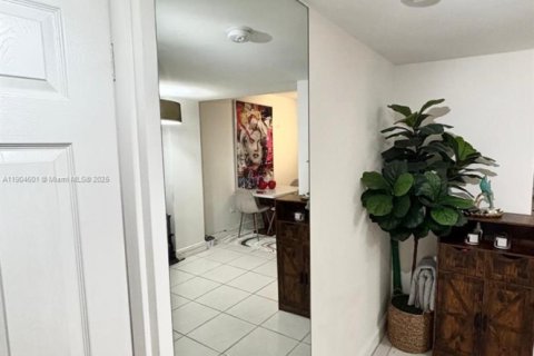 Copropriété à louer à Miami, Floride: 1 chambre, 53.88 m2 № 1966267 - photo 6
