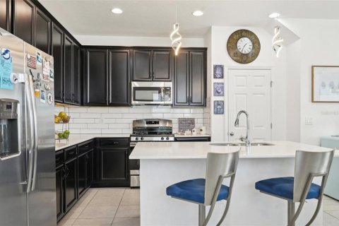 Купить таунхаус в Аполло-Бич, Флорида 6 комнат, 175.77м2, № 1541805 - фото 17