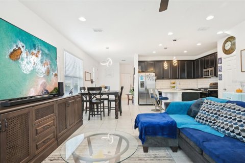 Купить таунхаус в Аполло-Бич, Флорида 6 комнат, 175.77м2, № 1541805 - фото 13