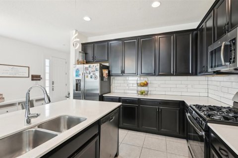 Купить таунхаус в Аполло-Бич, Флорида 6 комнат, 175.77м2, № 1541805 - фото 19