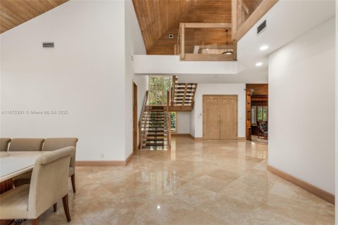 Casa en alquiler en Pinecrest, Florida, 7 dormitorios, 663.88 m2 № 1925798 - foto 15