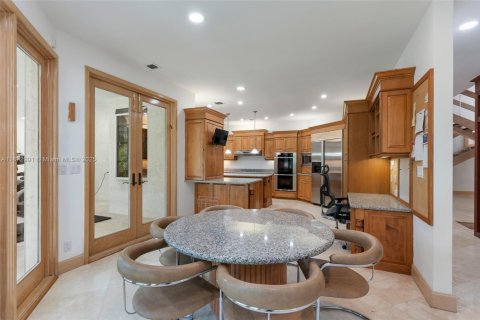 Casa en alquiler en Pinecrest, Florida, 7 dormitorios, 663.88 m2 № 1925798 - foto 25