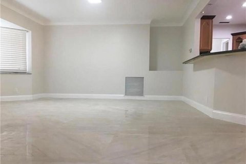 Villa ou maison à louer à Boca Raton, Floride: 3 chambres, 146.41 m2 № 2439167 - photo 4