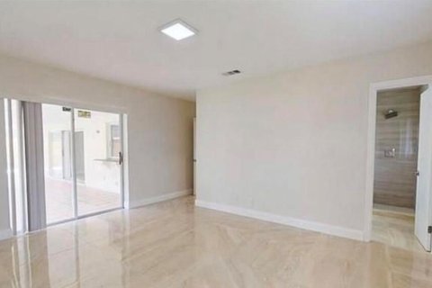 Villa ou maison à louer à Boca Raton, Floride: 3 chambres, 146.41 m2 № 2439167 - photo 25