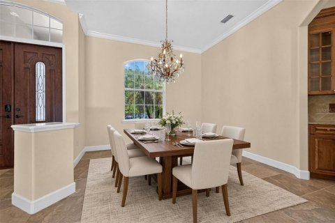 House in Palm Harbor, Florida 4 bedrooms, 354.98 sq.m. № 2398285 - photo 10