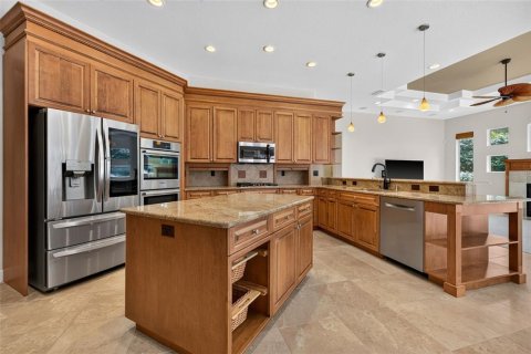 House in Palm Harbor, Florida 4 bedrooms, 354.98 sq.m. № 2398285 - photo 20