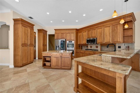 House in Palm Harbor, Florida 4 bedrooms, 354.98 sq.m. № 2398285 - photo 25
