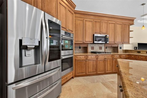 House in Palm Harbor, Florida 4 bedrooms, 354.98 sq.m. № 2398285 - photo 21